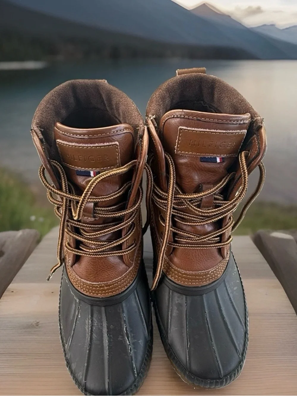 Men’s Tommy Hilfiger Brown Leather & Black Duck Boots sz 8